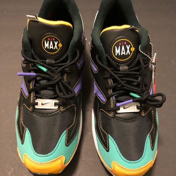 air max 2 light windbreaker